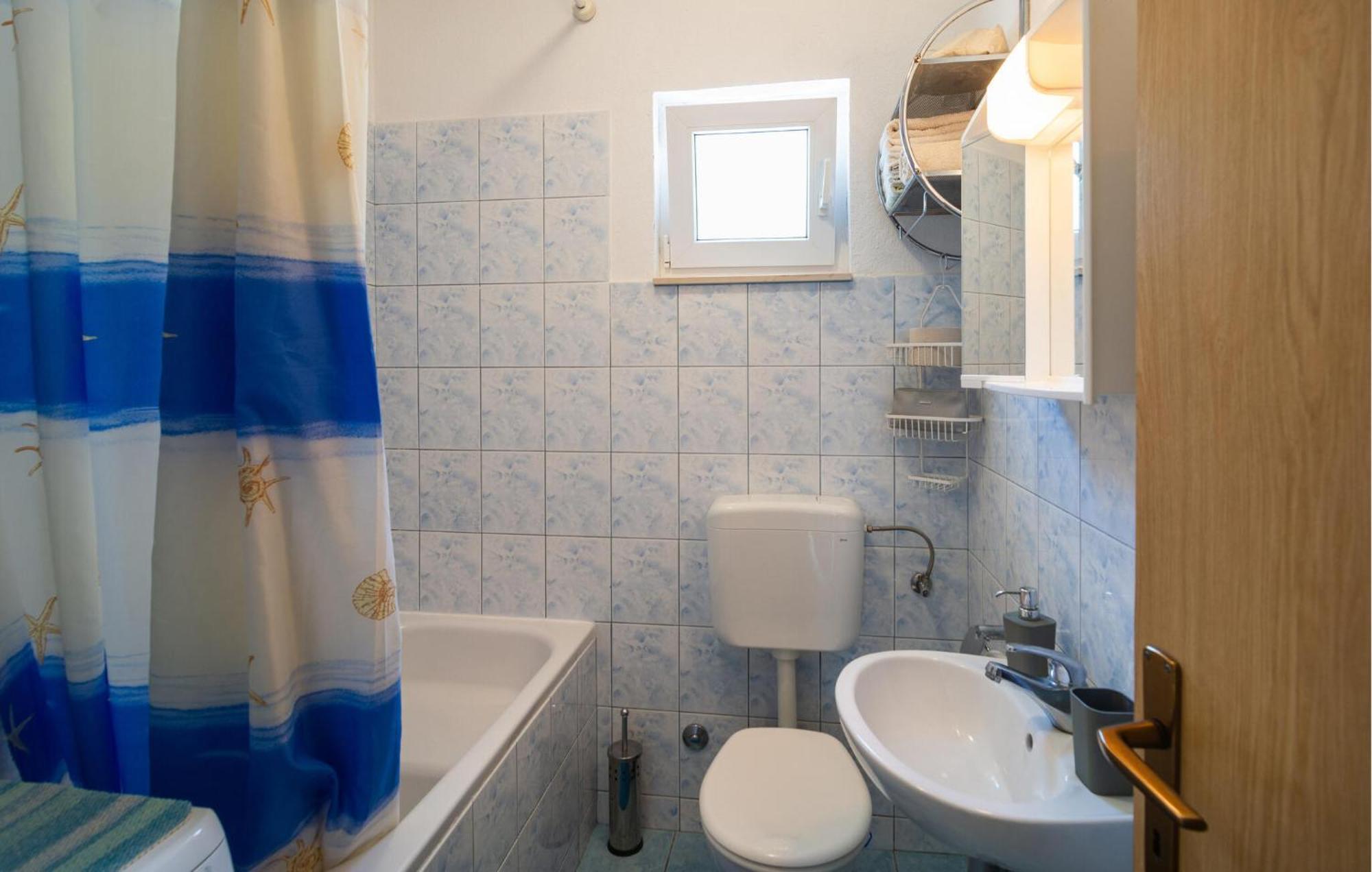Cozy Home In Podaspilje With Kitchen Svinisce 외부 사진